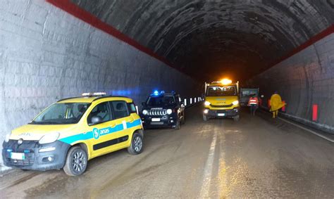 Riaperta Al Traffico Dopo Chiusura Per Allagamento La Statale