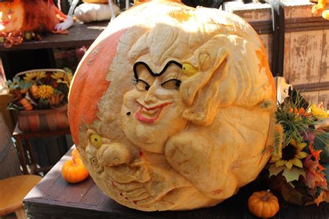 25 Disney Pumpkins That Will Get You In The Halloween Spirit