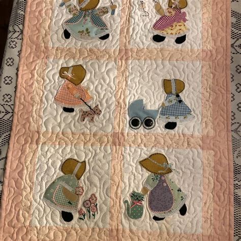 Custom Embroidered Quilt Label Triangular Corner Label Fabric