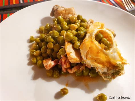 Cozinha Secreta Ervilhas Guisadas Frango E Ovo Escalfado