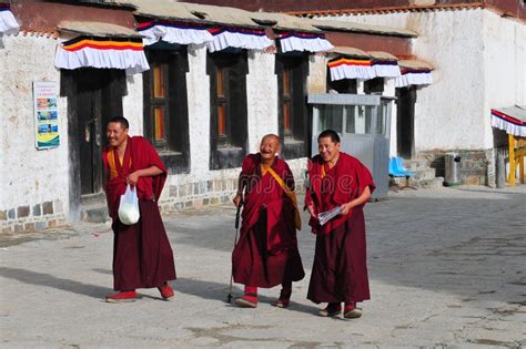 Three Monks In Tibet Editorial Stock Image Image Of Prayer 55557709