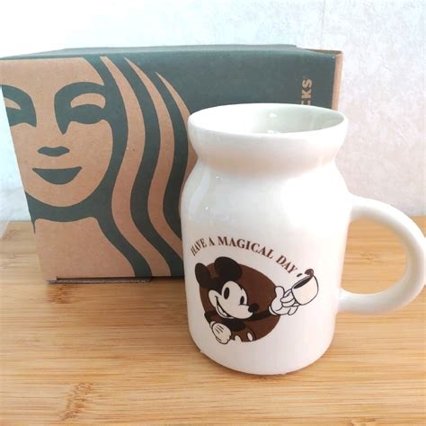 Starbucks スタバ専用箱付 韓国★スタバ ディズニー コラボ ミッキーマウス ミルクマグの通販 By Iyashikun