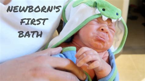 Newborn S First Bath Youtube