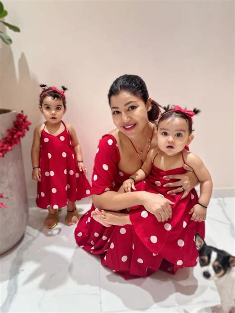 Debina Bonnerjee Shares Adorable Pics With Daughters From Christmas Party