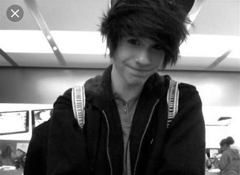 Pin By Star Petrova On Emo Boys Cute Emo Guys Emo Boys Cute Emo