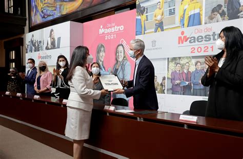 Reconoce Alfredo Del Mazo A Maestras Y Maestros Mexiquenses Capital