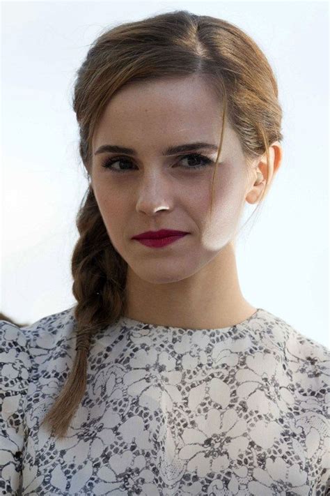 A Deep Dive Into Emma Watsons Hair History Emma Watson Hair Emma