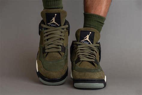 Air Jordan 4 Craft "Medium Olive" On-Foot Preview - EUKICKS