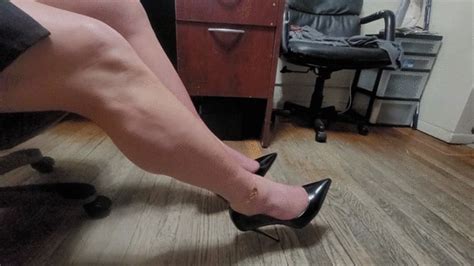 Sexy Black Pumps Simulated Pedal Pumping Girlies Leg And Foot Fetish