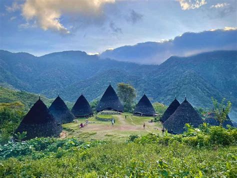 24 Adventurous Things To Do In Flores Indonesia 2024