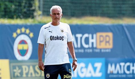 Jogador do Fenerbahçe elogia José Mourinho O melhor treinador que já vi