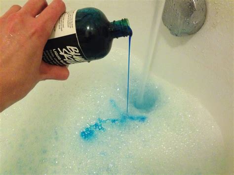 All Things Lush UK: Blue Skies Liquid Bubble Bath