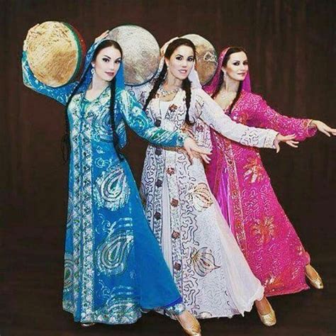 Persian costumes | Traditional outfits, Persian girls, Persian culture