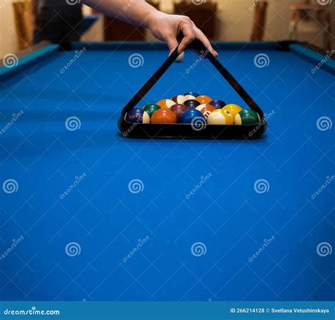 Billard Multicolore Ballons De Billard Sur Une Table Bleue Ballons De