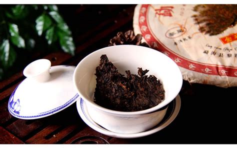 2012年七彩金孔雀云南普洱茶熟茶宫廷勐海黎明星火茶厂七子饼茶 阿里巴巴