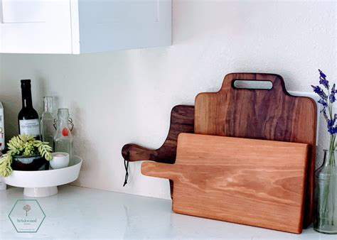 Decorate Your Kitchen With Cutting Boards