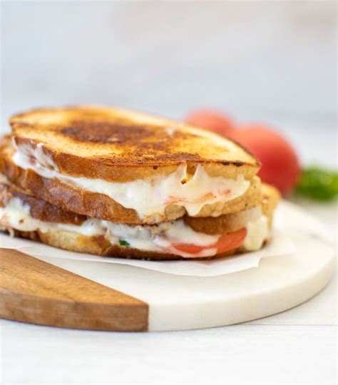 Tomato Basil Grilled Cheese Easy Dinner Recipe