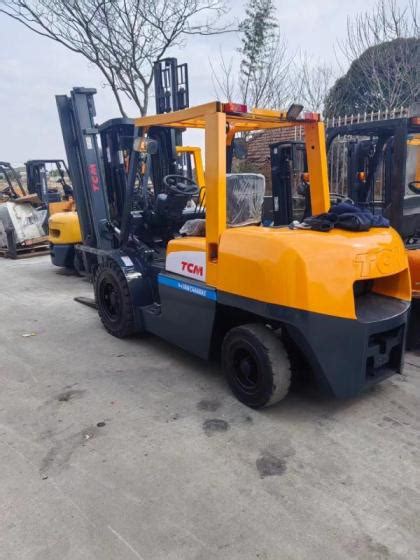 A Second Hand Tcm Ton Forklift Used In Almost New Engineering