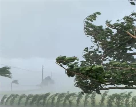 As Rajadas Passaram Dos Km H Em Maring Tempestade Ventos