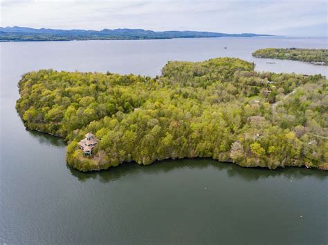 715 Cedar Beach Rd Charlotte Vt 05445 Mls 4754955 Redfin