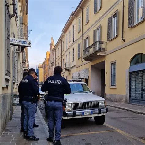 Lodi Raid Notturno Nelle Strade Del Centro Spaccati I Vetri Delle Auto