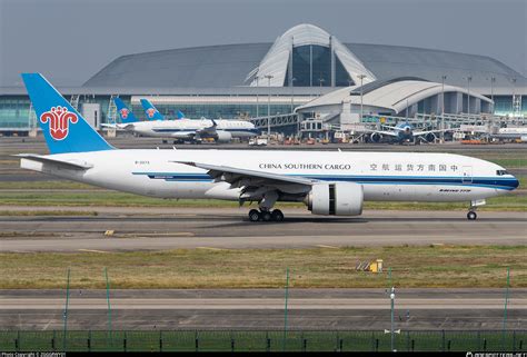 B 2073 China Southern Airlines Boeing 777 F1B Photo By ZGGGRWY01 ID