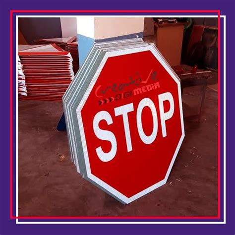 Stainless Steel Retro Reflective Sign Board For Direction Signals