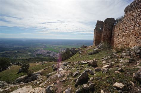 Desde El Castillo De Santa Eufemia Las Ruinas Con Mejores Vistas De La