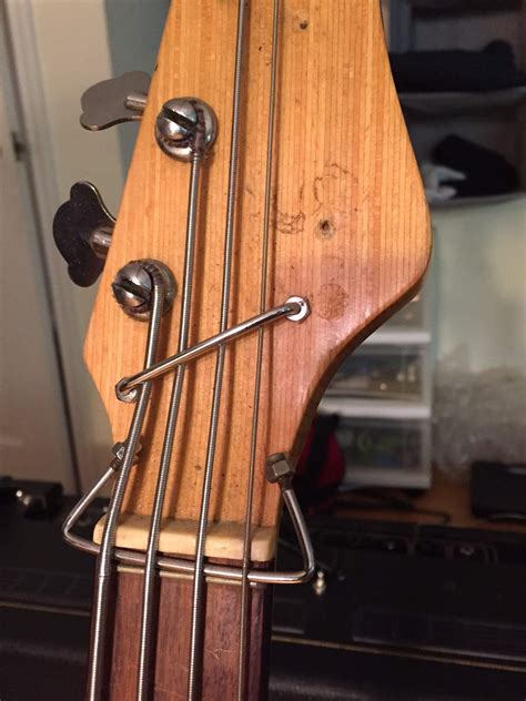 Pawn Shop Bass 8