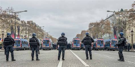 Près de 100 000 policiers gendarmes et militaires mobilisés pour la