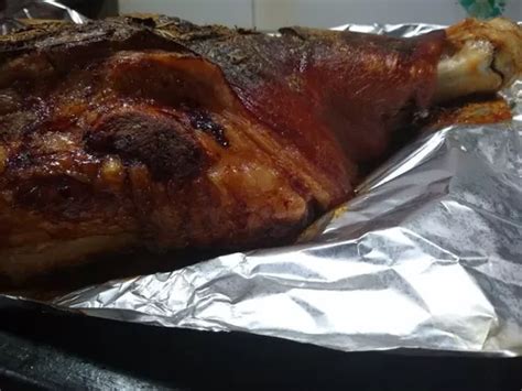 Pernil De Cerdo Para Personas Con Panes Y Salsas En Venta En Vicente