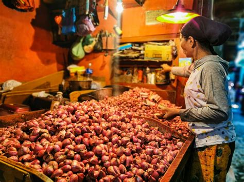 Harga Pangan Naik Beras Cabai Dan Bawang Merah Melonjak Di Pasar