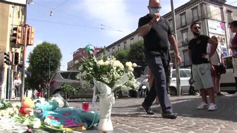 Bimbo Caduto Dal Balcone A Napoli Domestico Fermato Per Omicidio