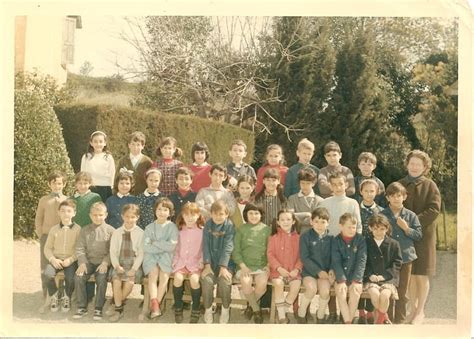 Photo De Classe Classe Ce2 De 1968 Ecole Val Fleuri Copains Davant