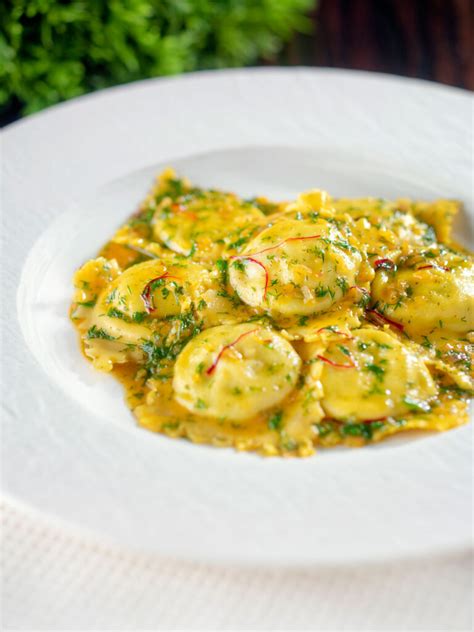 Crab Ravioli with Saffron Sauce - Krumpli