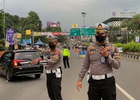 Pantauan Arus Lalu Lintas Kawasan Puncak Mulai Libur Natal Dan