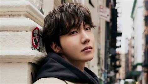 J Hope confirma nuevo álbum Hope on the street VOL 1 Estreno