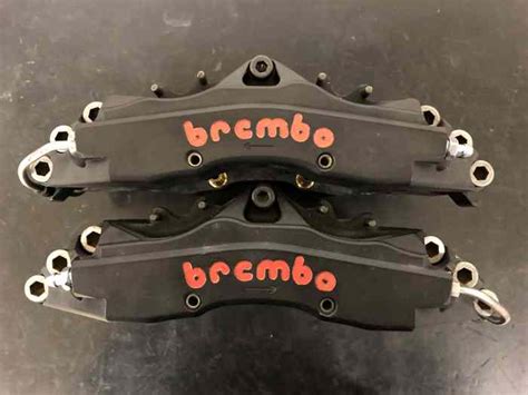 2 ETRIERS BREMBO 8 PISTONS pièces et voitures de course à vendre de