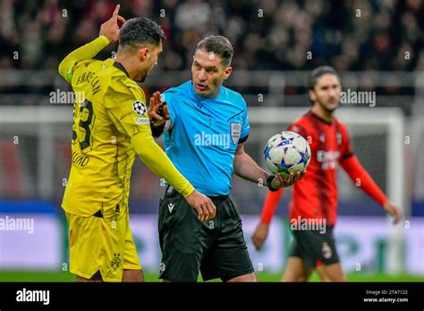 Milano Italy Th Nov Referee Istvan Kovacs Seen During The