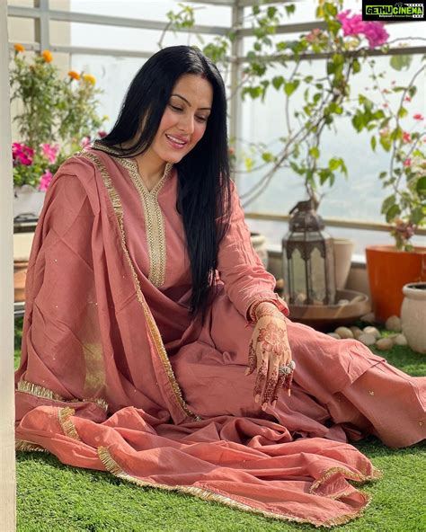 Kamya Punjabi Wiki Biography Age Gallery Spouse And More