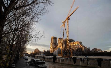 Notre Dame Sin Misa De Navidad Por Primera Vez En M S De A Os