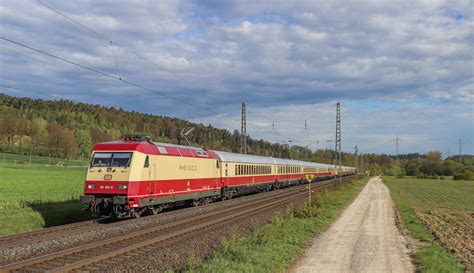 Mit Ake Rheingold Am Bei Kerzell Bahnbilder De