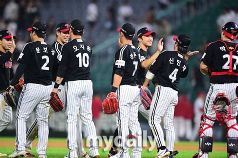 추격의 찬물 끼얹는 견제사가 보약미친 수비와 안타 동점 득점 곽경훈의 현장 네이트 스포츠