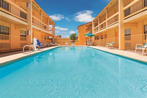 Baymont by Wyndham Lubbock - Downtown Civic Center | Lubbock, TX Hotels