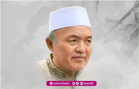 Biografi Kh Athourrohman Hisyam Profil Ulama Laduni Id Layanan