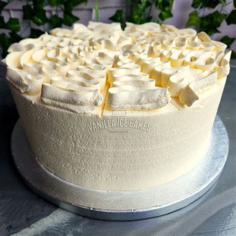 Vanilla Ice Cakes - Fresh Cream Celebration Cake