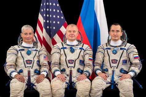 Nasa Astronaut Joins Russian Soyuz Crew For April Flight To Space