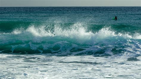 图片素材 海滩 滨 性质 海洋 地平线 液体 支撑 泡沫 溅 喷雾 冲浪板 蓝色 水体 能源 功率 体育