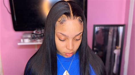 How To Bleach And Pluck A Lace Frontal Install Youtube