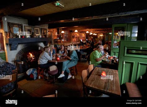 Interior Of Whites Tavern Belfast Northern Ireland Uk Stock Photo Alamy